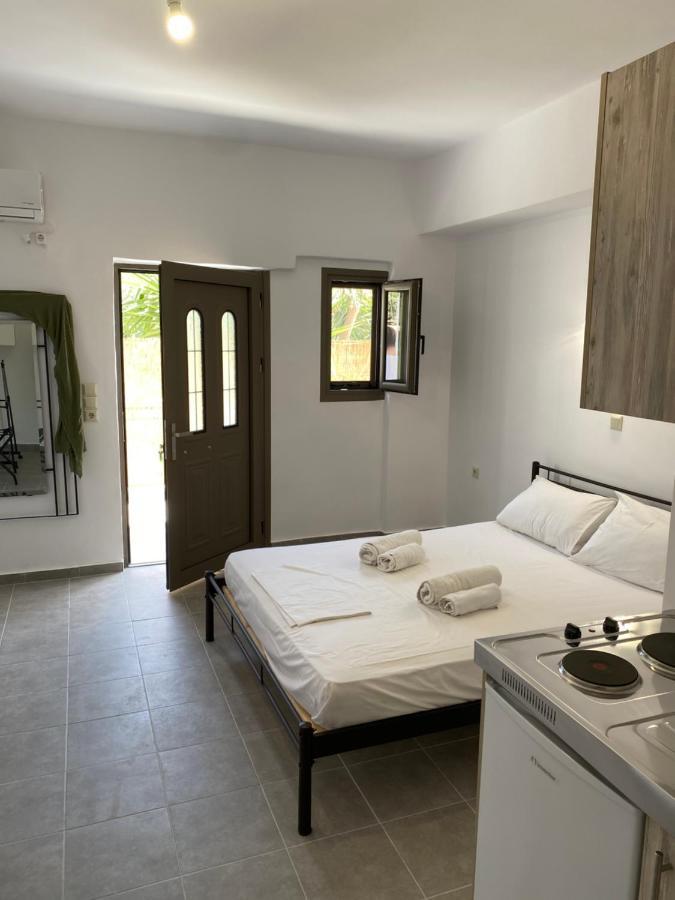 Central Areopolis Rooms Exteriör bild